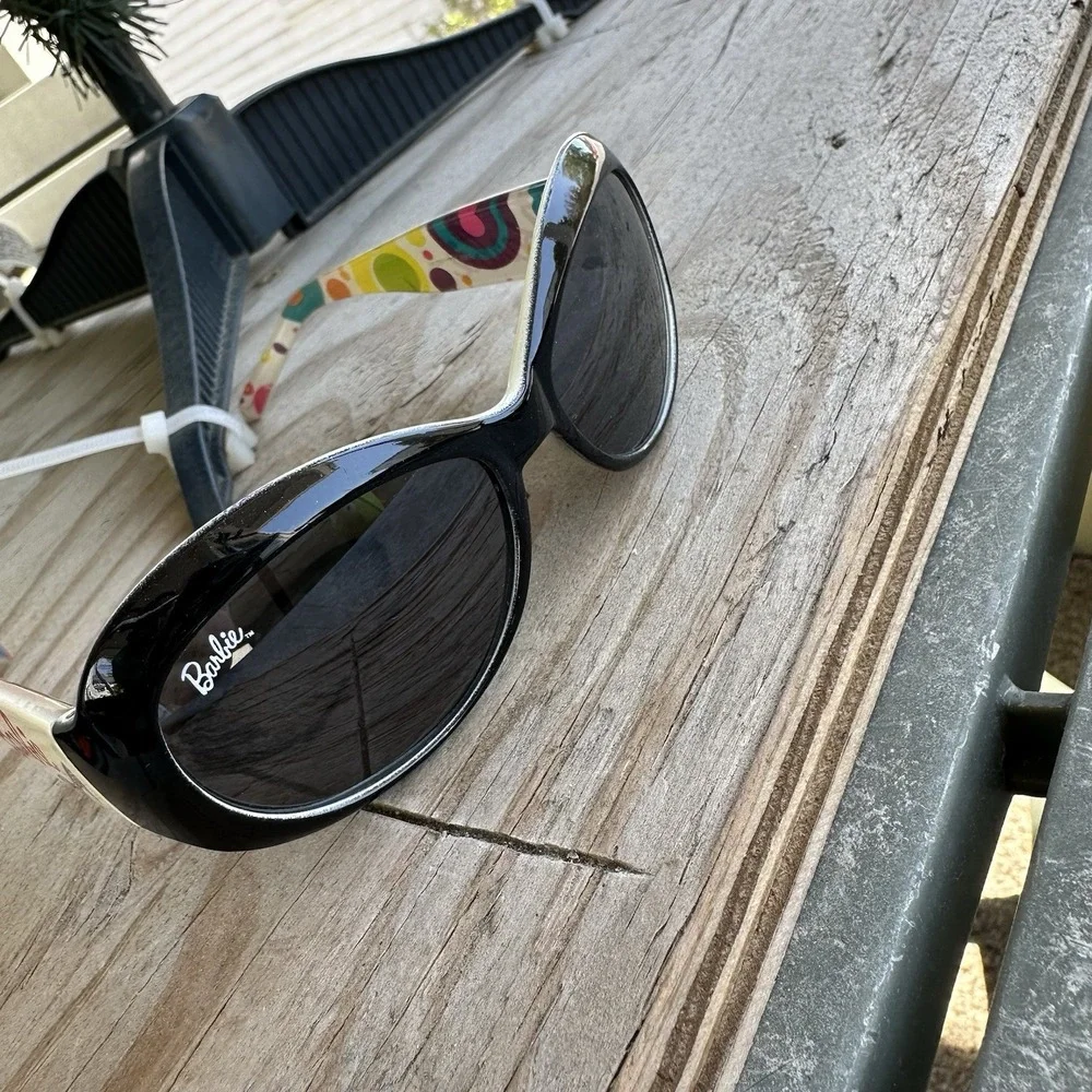BARBIE 50th Anniversary little girl Sunglasses by Mattel‎ White Pink